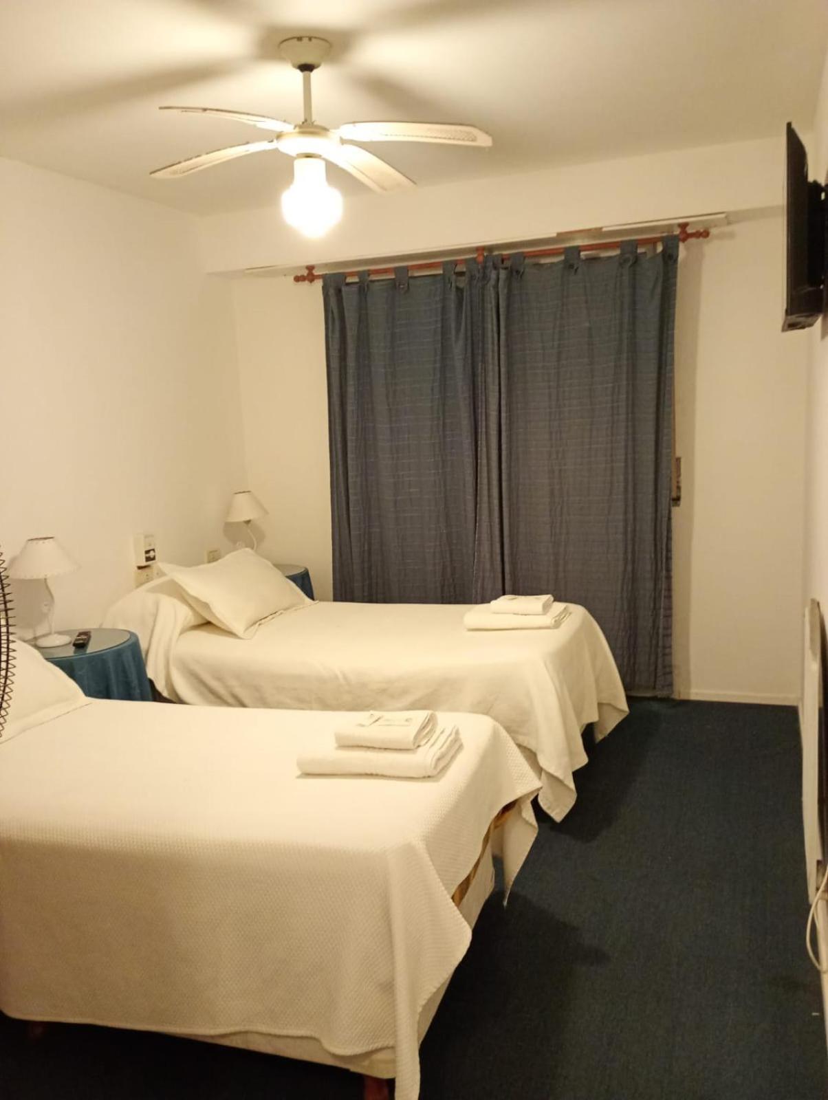 Hotel Soleares *