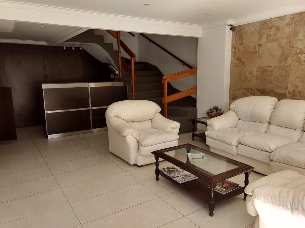 Soleares Hotel *